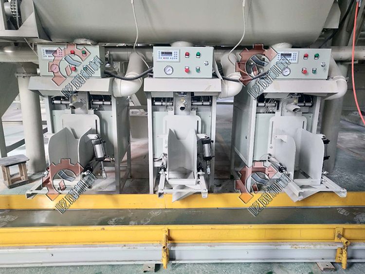 自動包裝設(shè)備.jpg 自動包裝設(shè)備.jpg